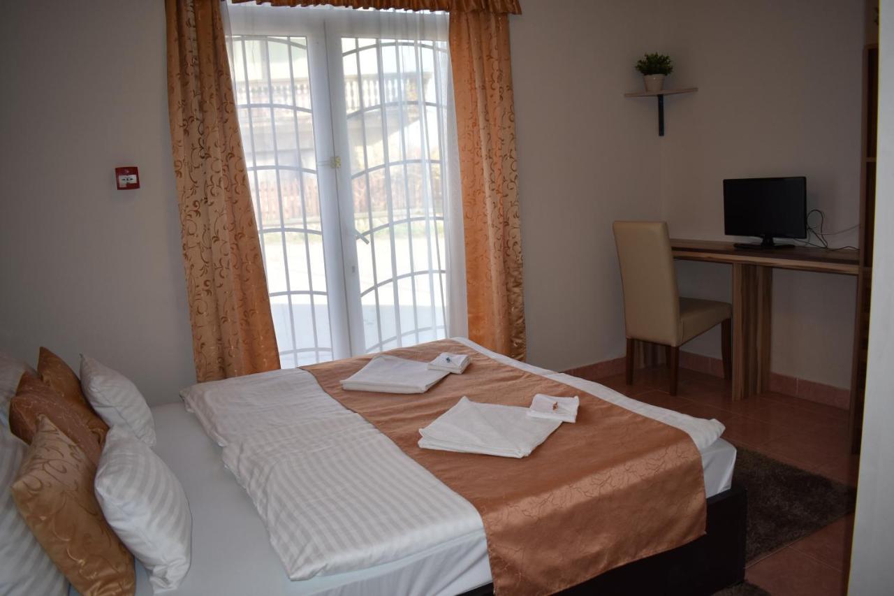 Libra Hotel Veresegyház المظهر الخارجي الصورة