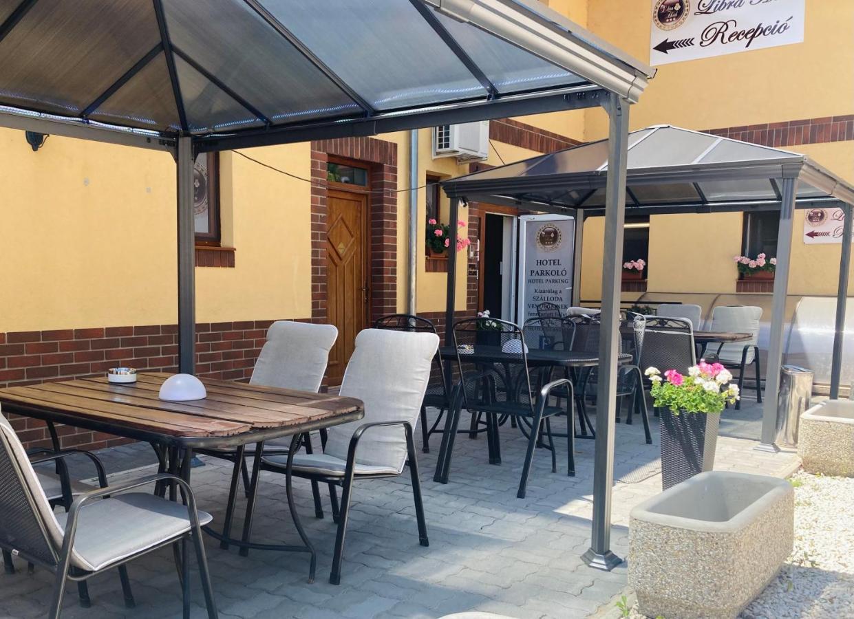 Libra Hotel Veresegyház المظهر الخارجي الصورة