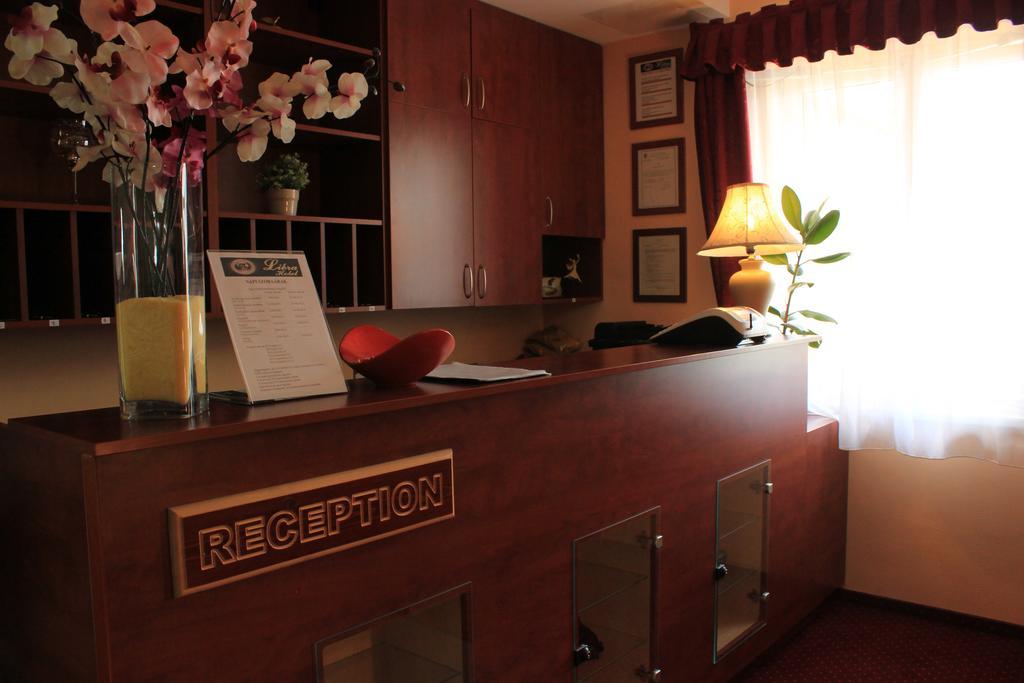 Libra Hotel Veresegyház المظهر الخارجي الصورة