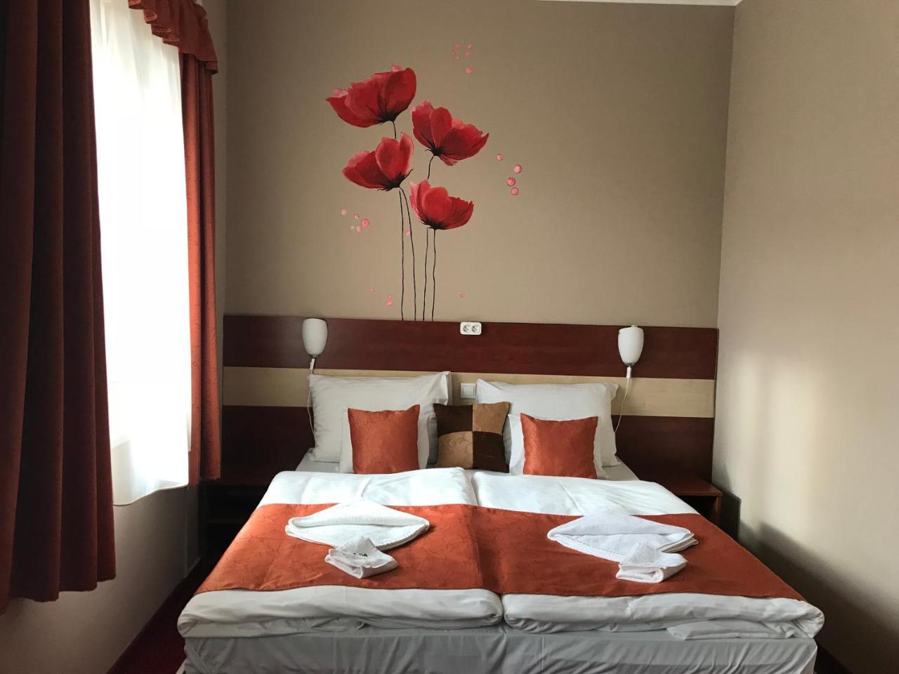 Libra Hotel Veresegyház المظهر الخارجي الصورة