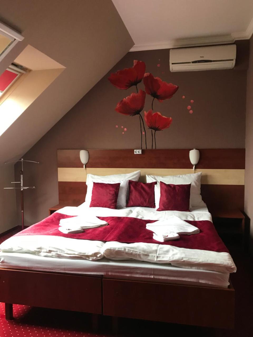 Libra Hotel Veresegyház المظهر الخارجي الصورة